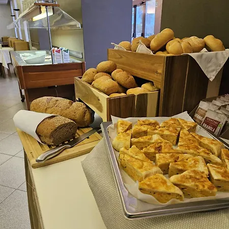 贝拉维斯塔酒店 3*